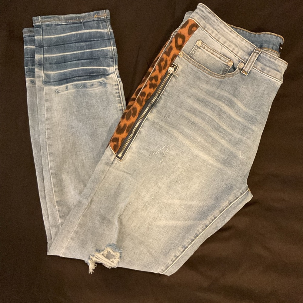 Fashion Nova Stylish Blue Jeans with Leopard Accent